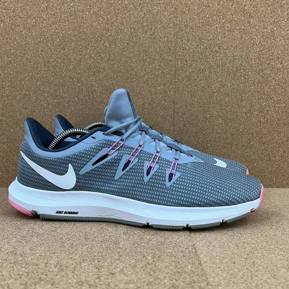 Nike Quest Lace Up Running Athletic Shoes Size 11 AA7412-402